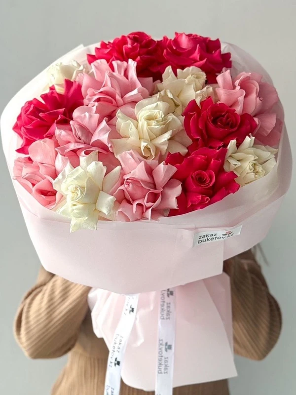 Букет "Rose kiss"